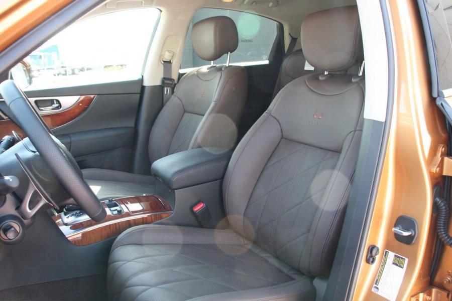  Infiniti FX35 2008 года  (фото 9 из 53)